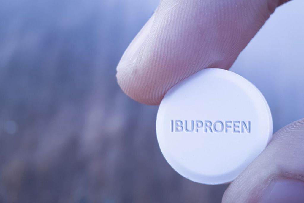 Apa itu Ibuprofen? Ini Manfaat, Dosis & Efek Sampingnya